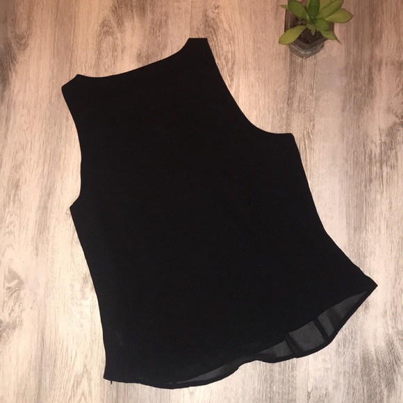 Black sleeveless blouse - Picture 3 of 8